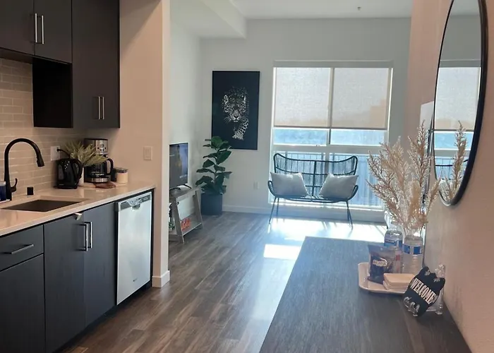 The Sunset Loft Apartment Free Parking