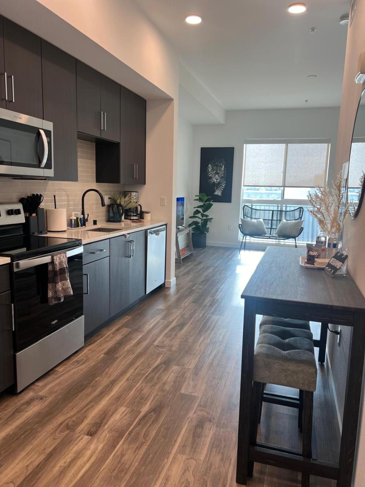 The Sunset Loft Free Parking